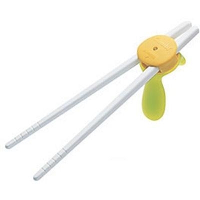 日本 Combi 兒童三階段學習筷子(橙色) 左右手適用 (2歲起) 綠色